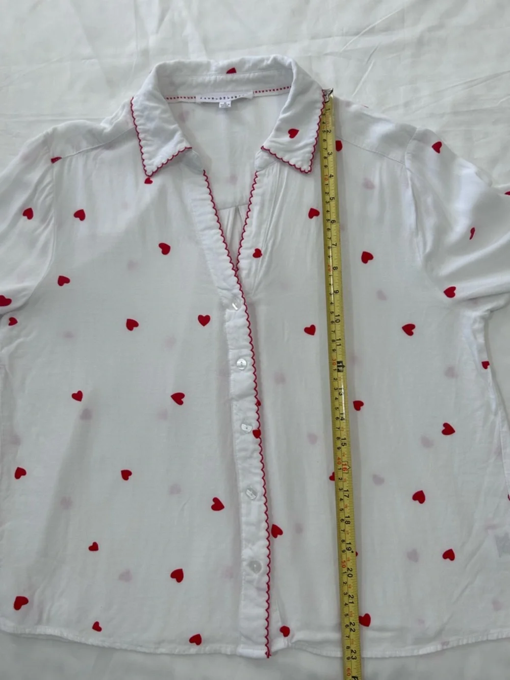 Jane + Delancey Allie Top, white button-down Heart Print Blouse. M - Picture 9 of 12